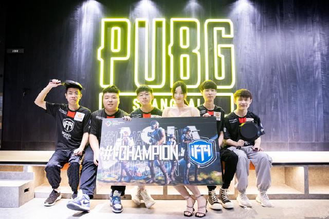 虽然郑洁并 虽然郑洁并